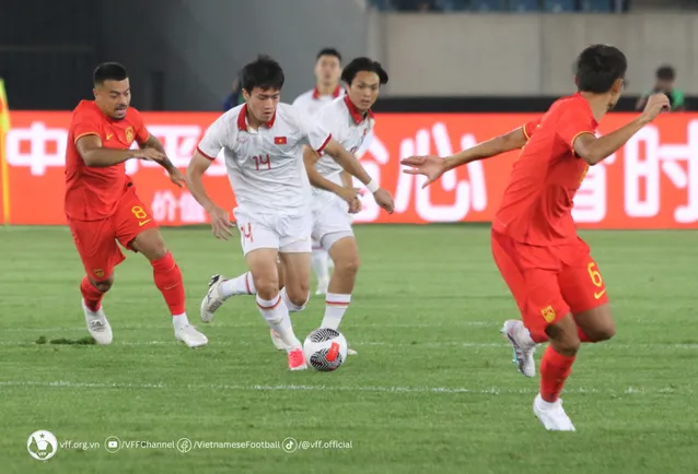 Sự thay đổi của đội tuyển Việt Nam dưới thời HLV Troussier