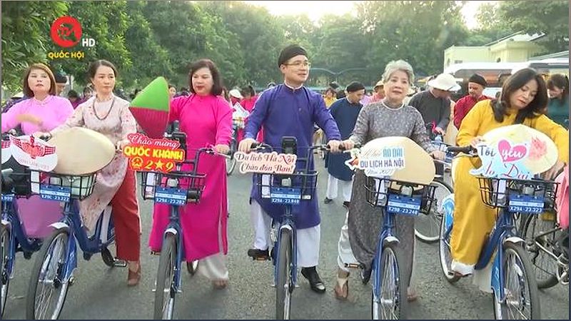 Du lịch Hà Nội: Lượng khách tăng mạnh trong dịp Tết Nguyên đán - -182211146