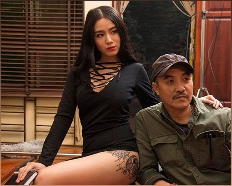 Hot girl Việt khoe ngực trong phim hài Tết: Vấn đề phản cảm hay thu hút khán giả? - -899397525