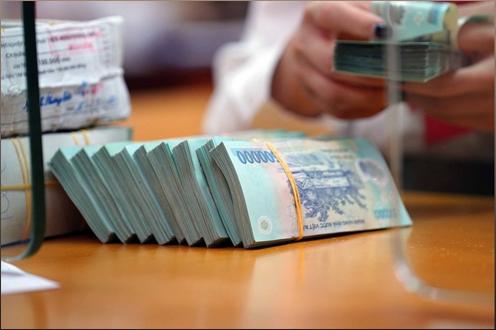 Ngành ngân hàng Việt Nam: Thu nhập cao cho nhân viên và lãnh đạo năm 2023 - 1065813645