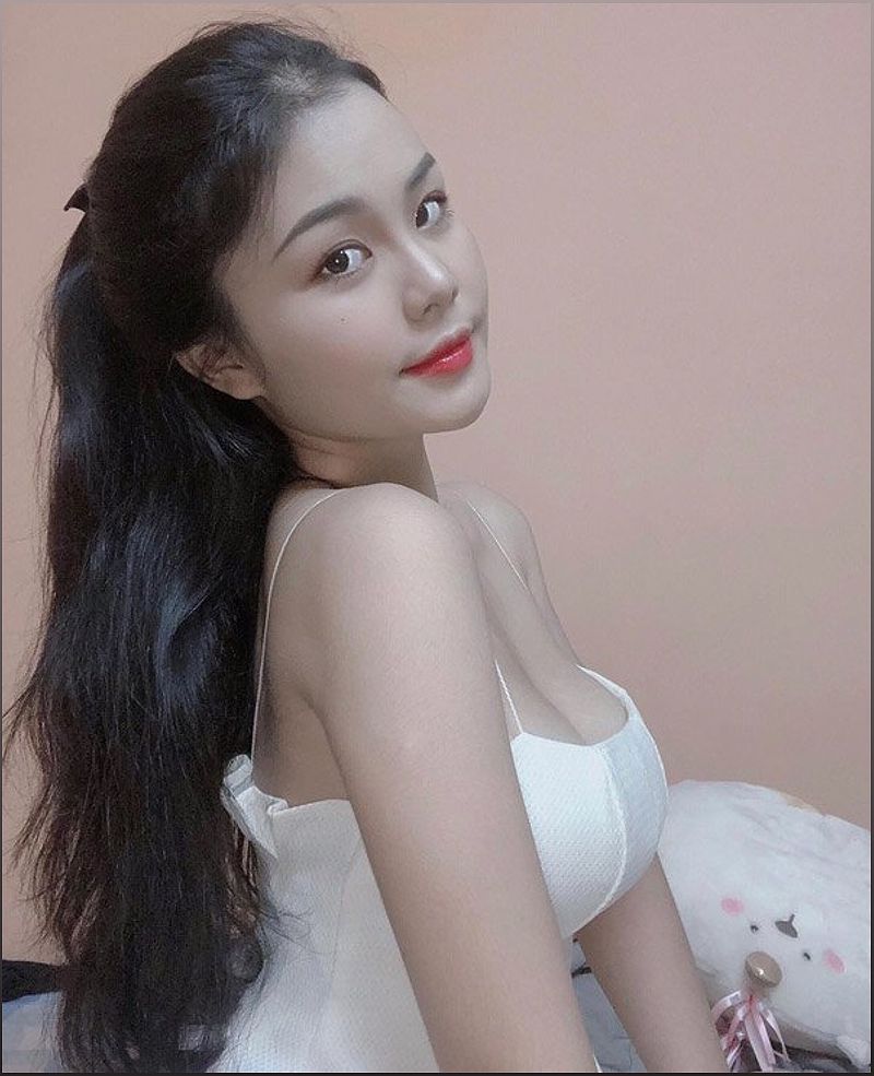 Nguyễn Vy - Hot girl xinh đẹp khoe vòng một nóng bỏng - -117166369